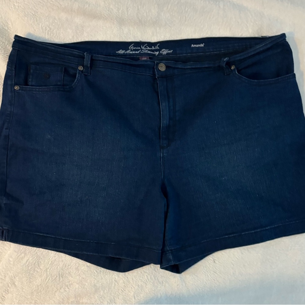 Gloria Vanderbilt  Jean Shorts